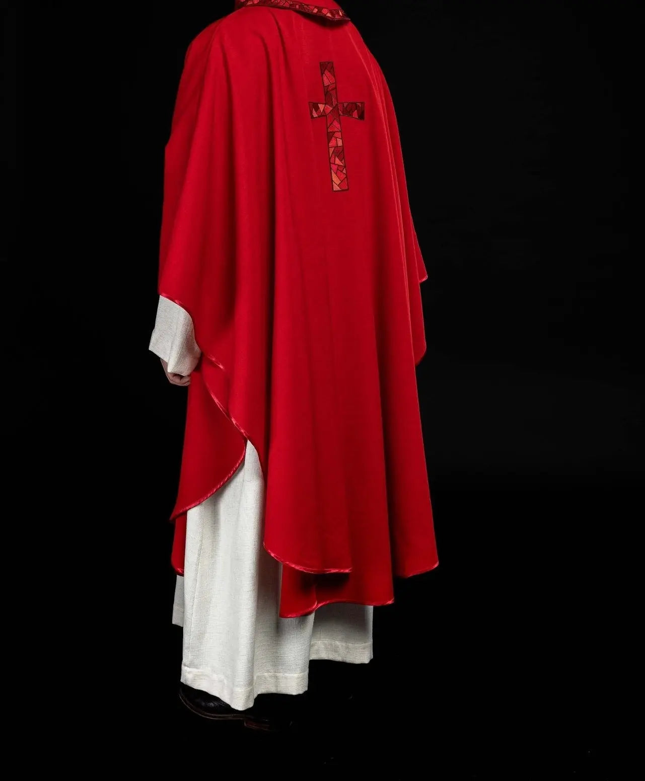 Embroidered chasuble Red with Cross Mosaic