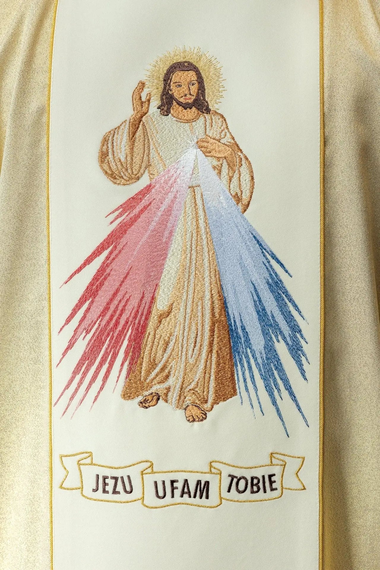 Chasuble brodée de Jésus le Miséricordieux et IHS en or