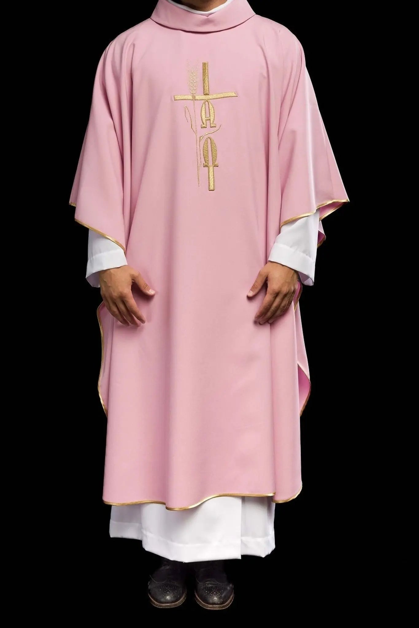 Chasuble brodée Croix et IHS Rose