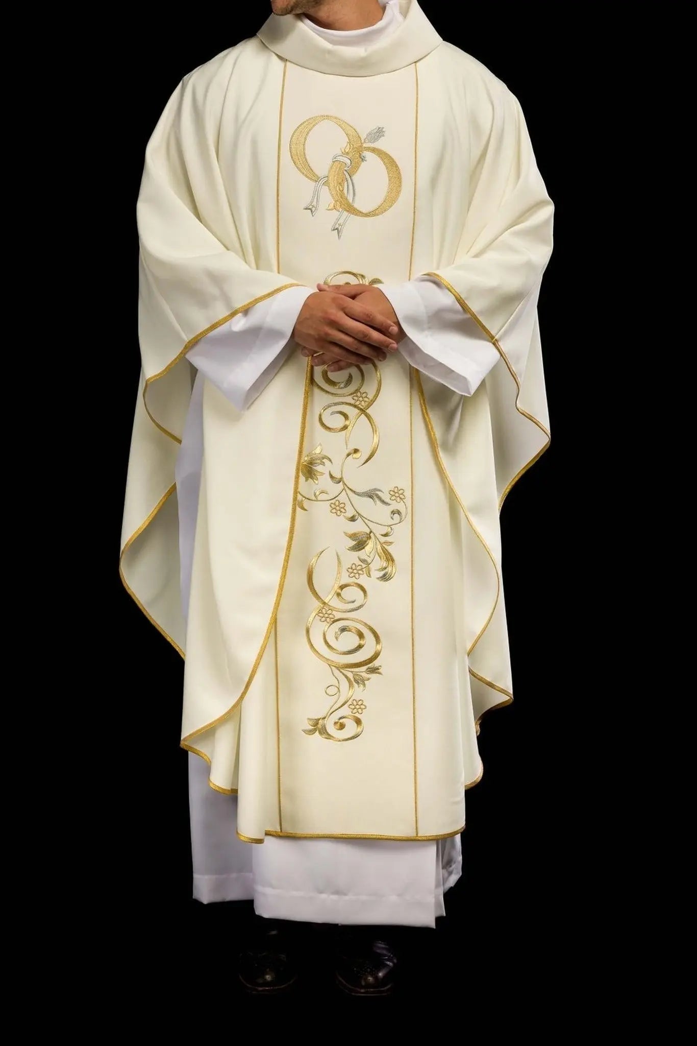 Chasuble de mariage avec alliances en écru