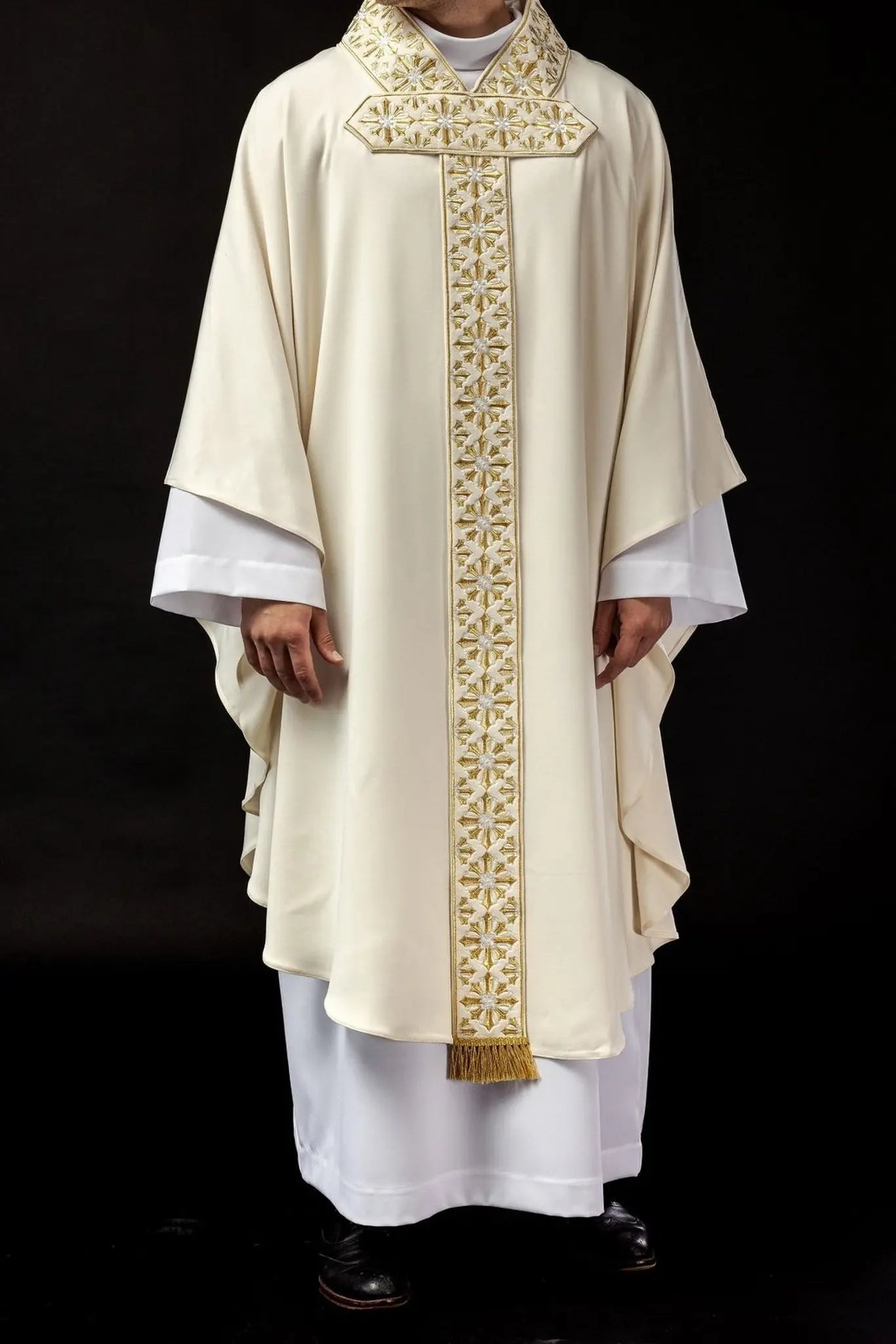 Chasuble avec broderie écrue brillante