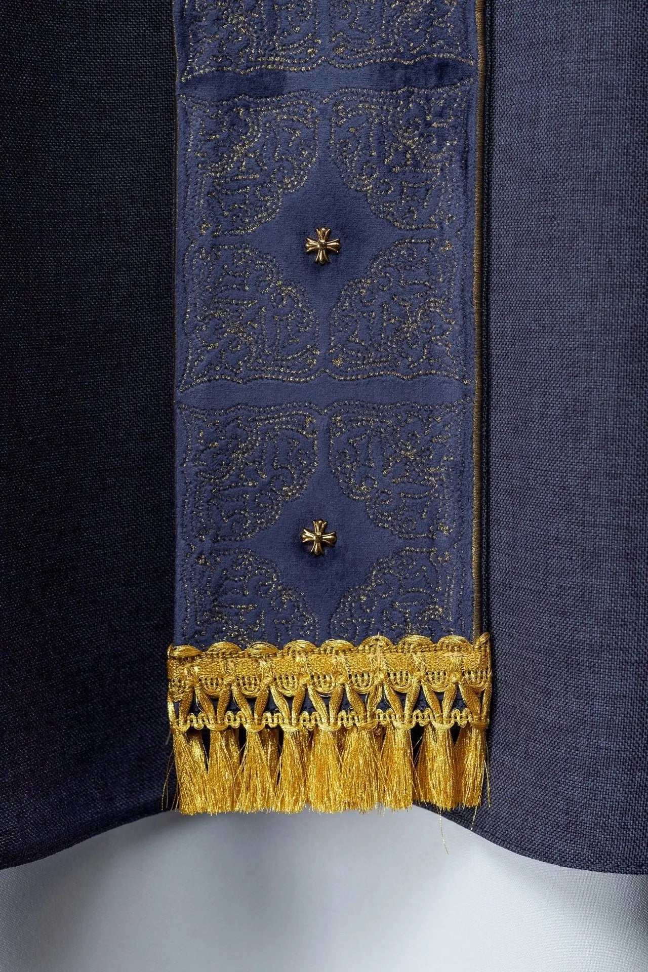 Chasuble with richly embroidered belt and collar in purple