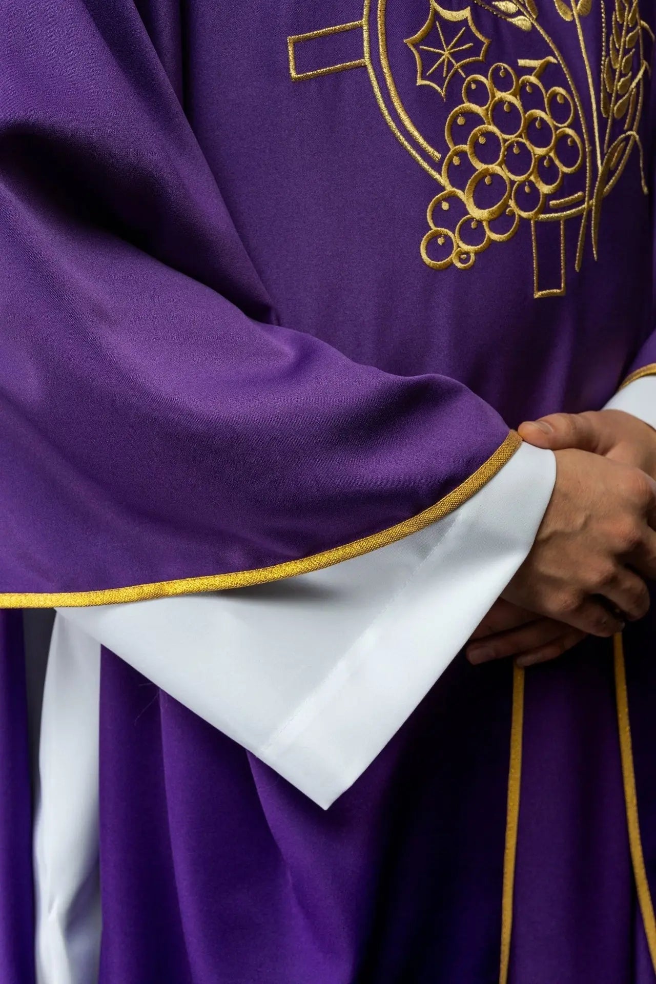 Chasuble with embroidered cross and ear motifs in purple