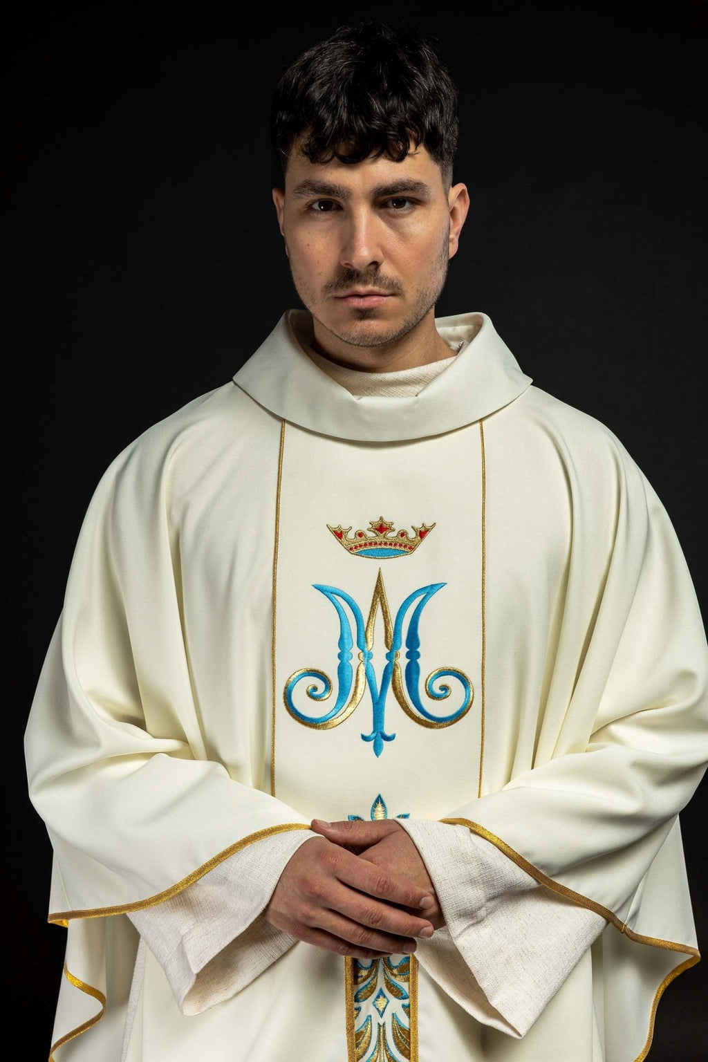 Ornat z motywem Maryjnym w kolorze ecru