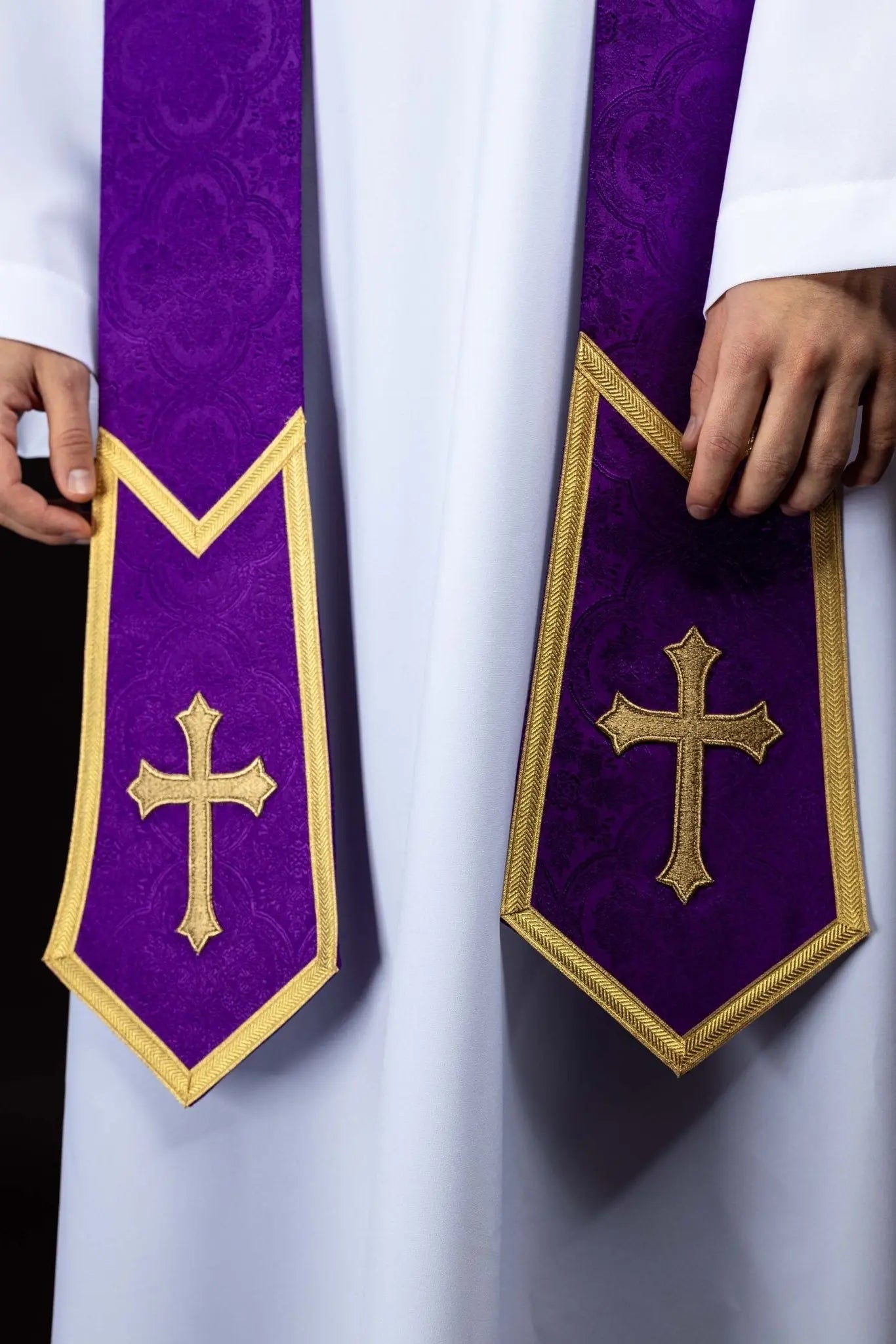 Purple Jacquard Stole with Embroidered Cross - HAFTINA ATELIER