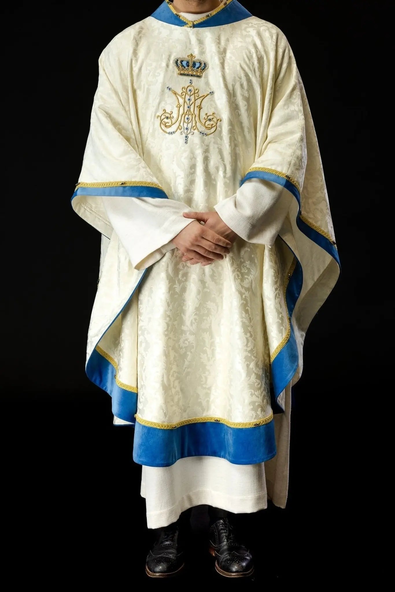 Handmade Marian Chasuble with Natural Stones – Model 7006