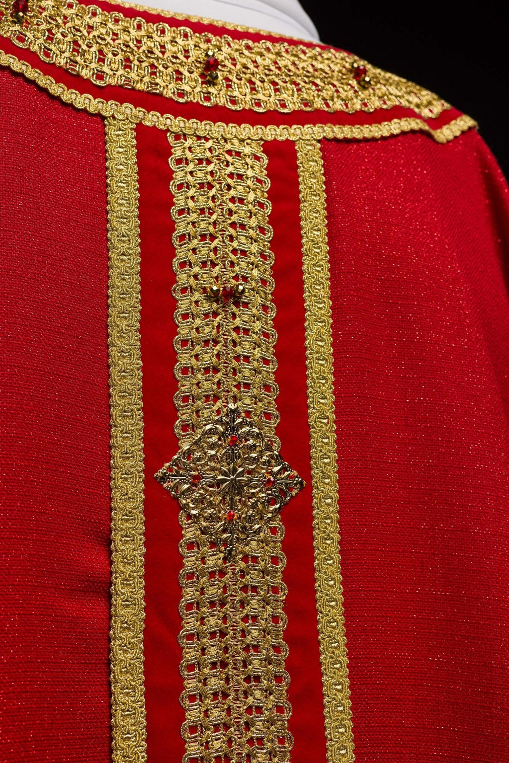 Ręcznie wykonany ornat z naturalnymi kamieniami Handmade 7001