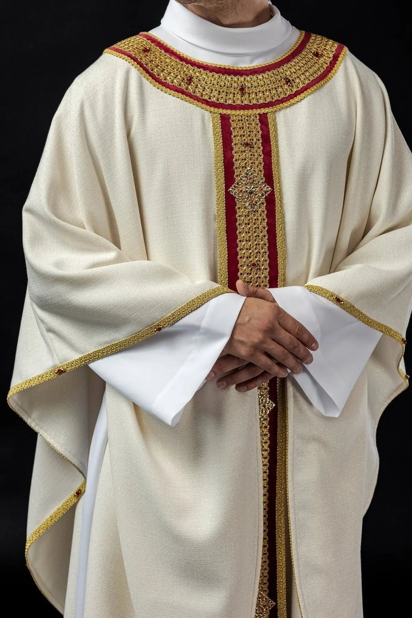 Chasuble faite main avec pierres naturelles – Collection Handmade 7001