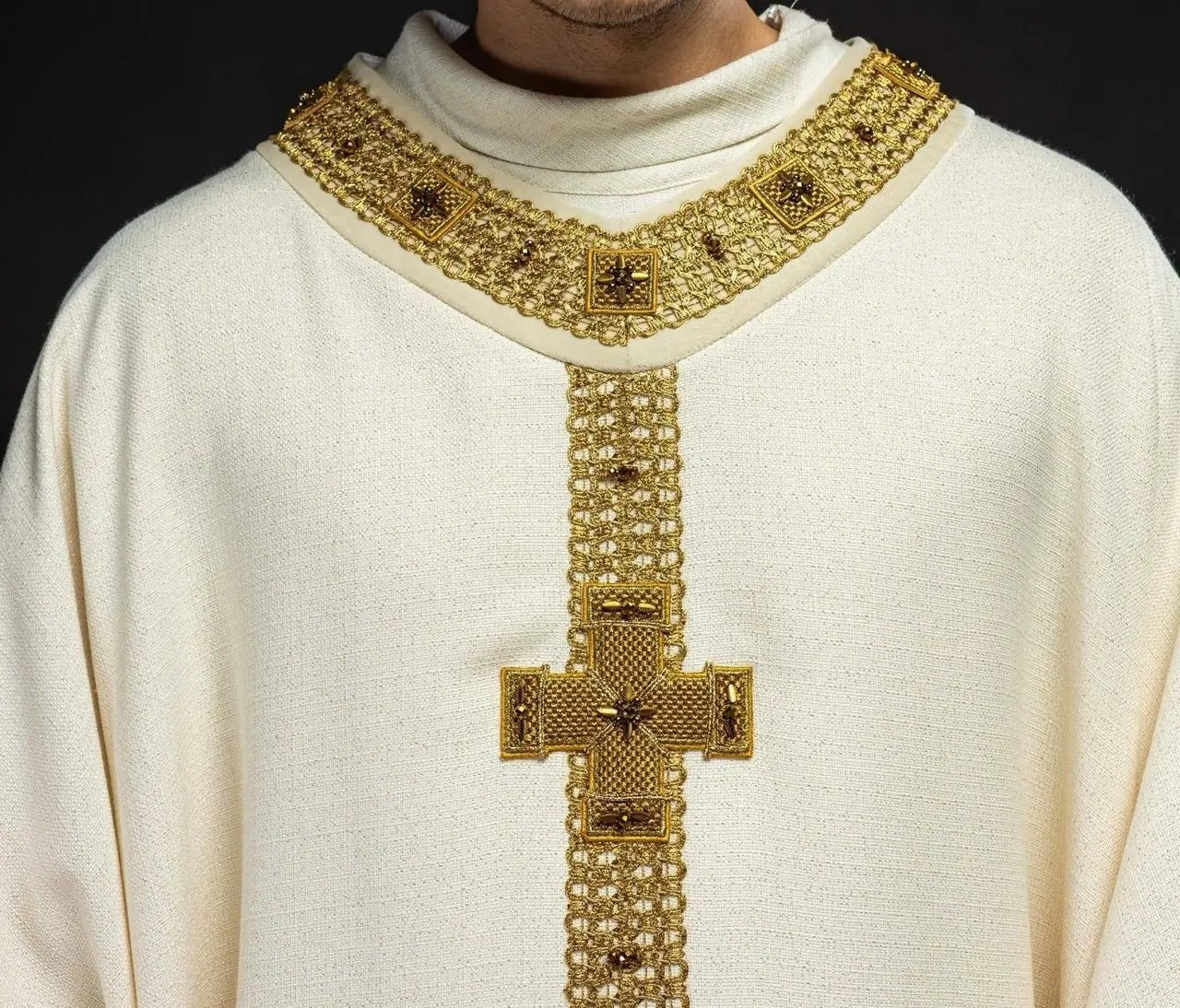 Chasuble artisanale avec pierres naturelles – Collection faite main 7002