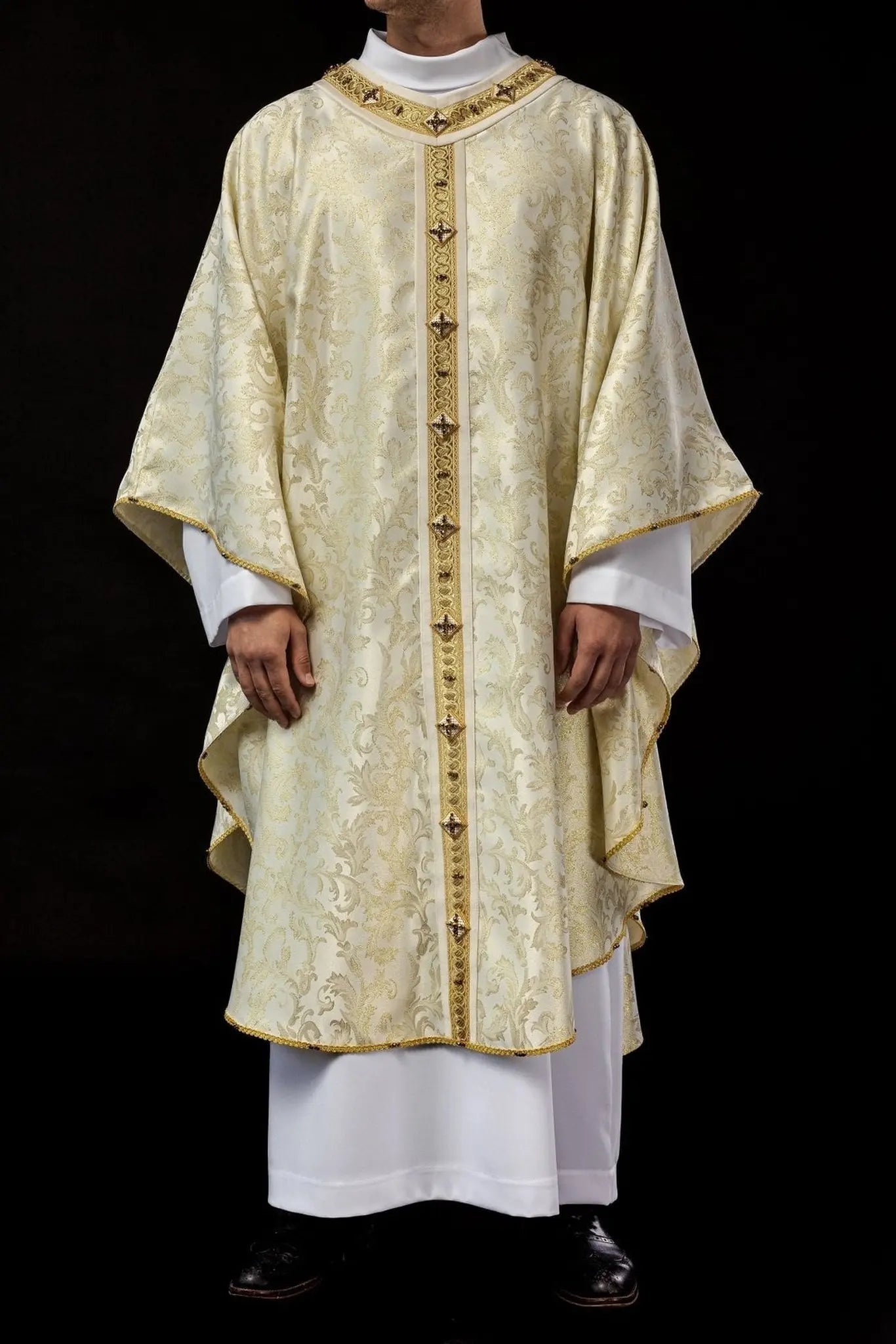 Chasuble faite main avec pierres naturelles – Collection Handmade 7003