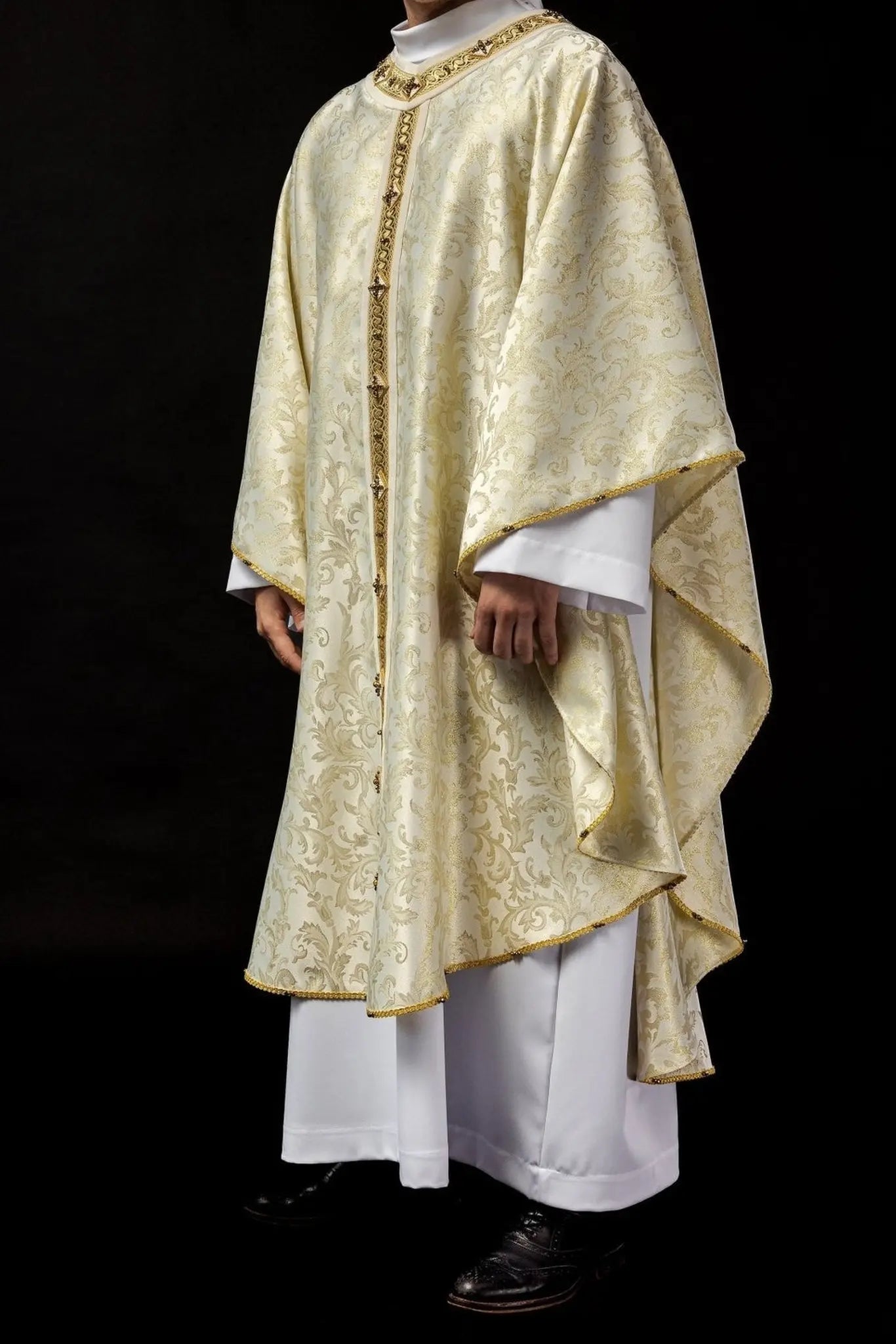 Chasuble faite main avec pierres naturelles – Collection Handmade 7003