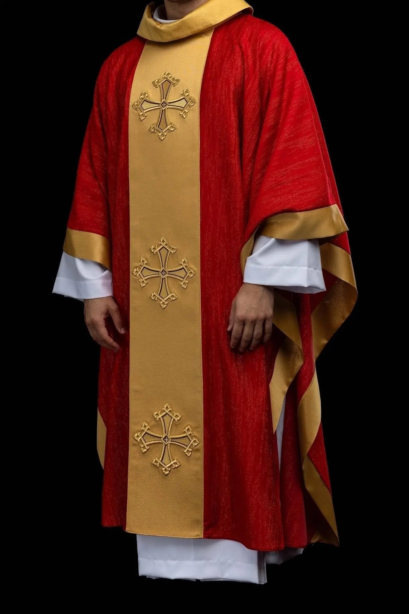 Red Chasuble with Embroidered Cross Motif and Gold Band - HAFTINA ATELIER