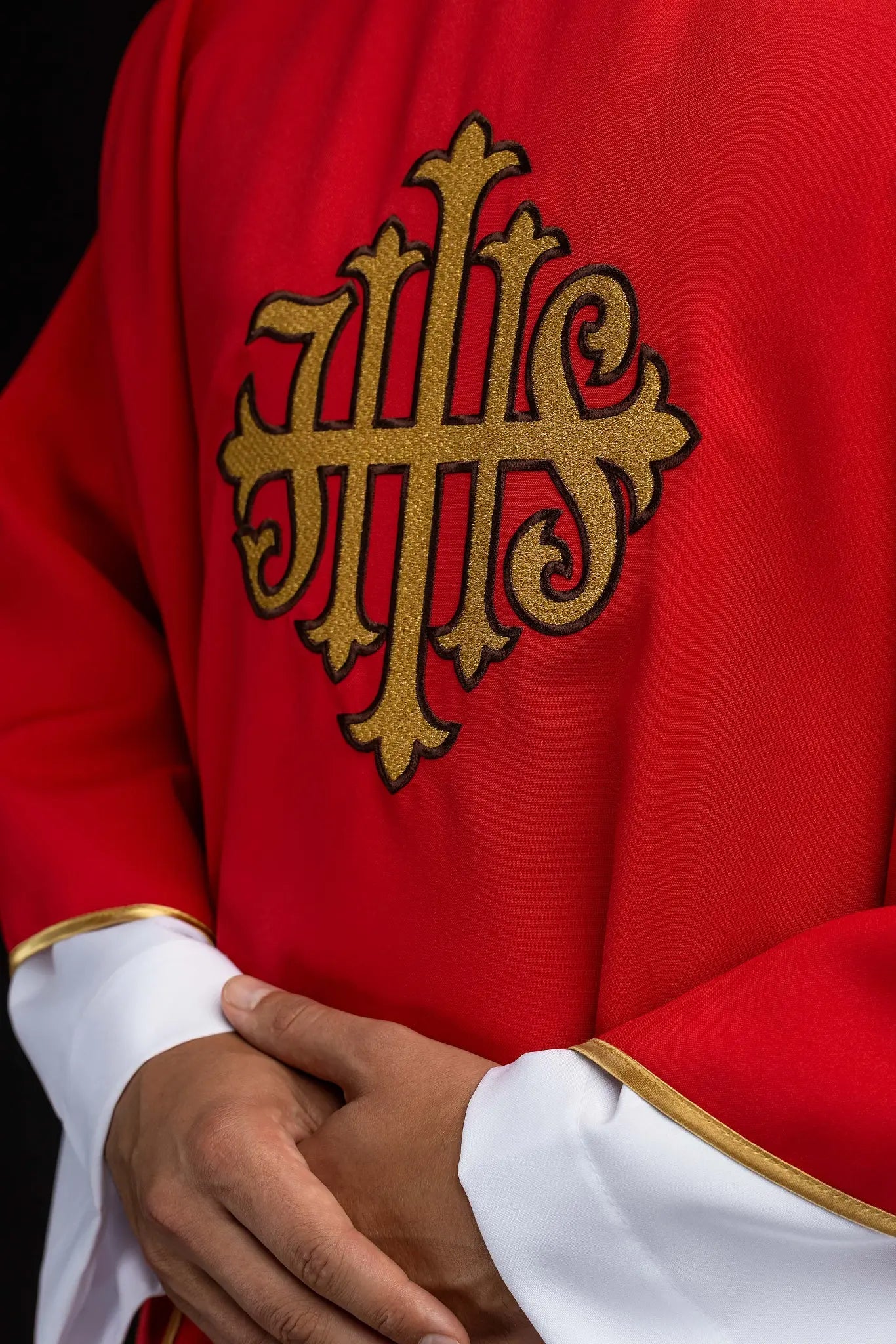 Red chasuble with IHS embroidery - HAFTINA ATELIER