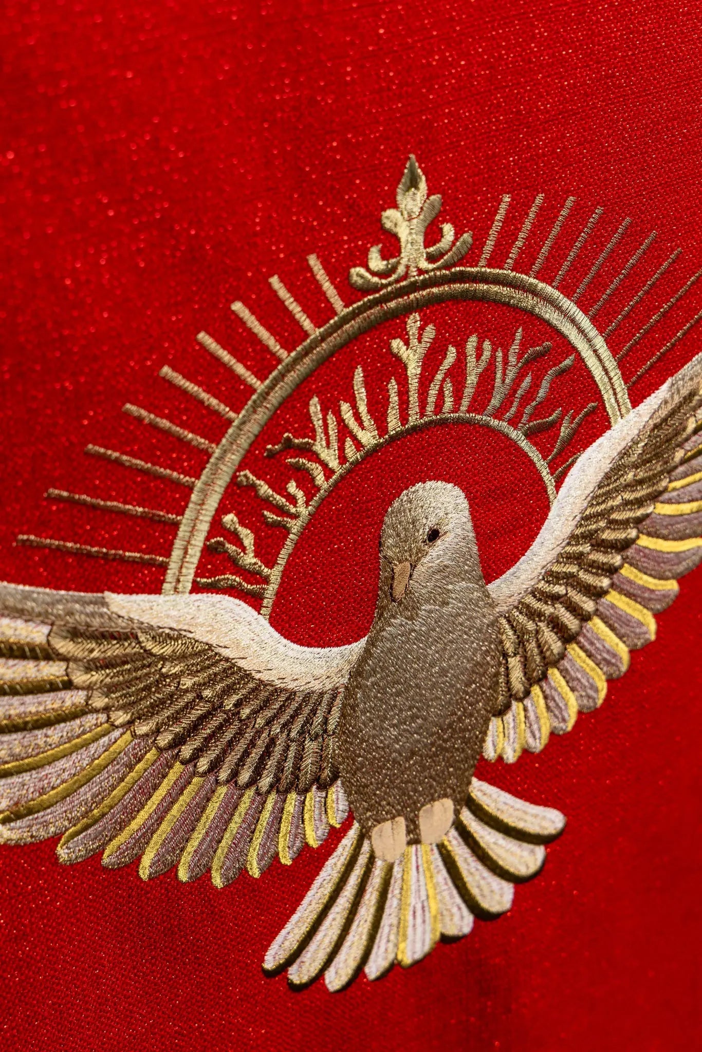 Red Lectern Hanging with Holy Spirit Dove Embroidery - HAFTINA ATELIER