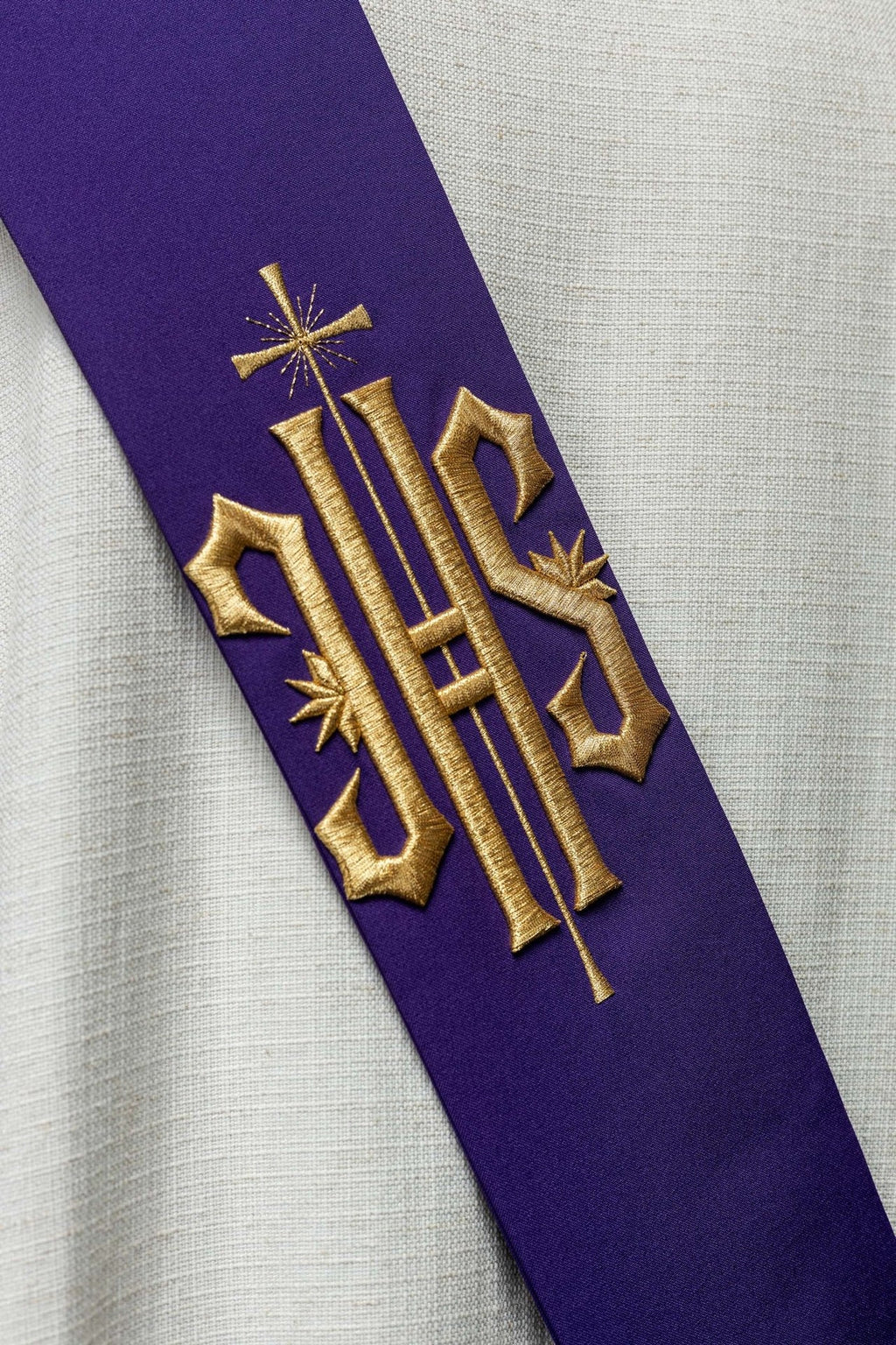 Stuła Diakońska haftowana IHS z Krzyżem