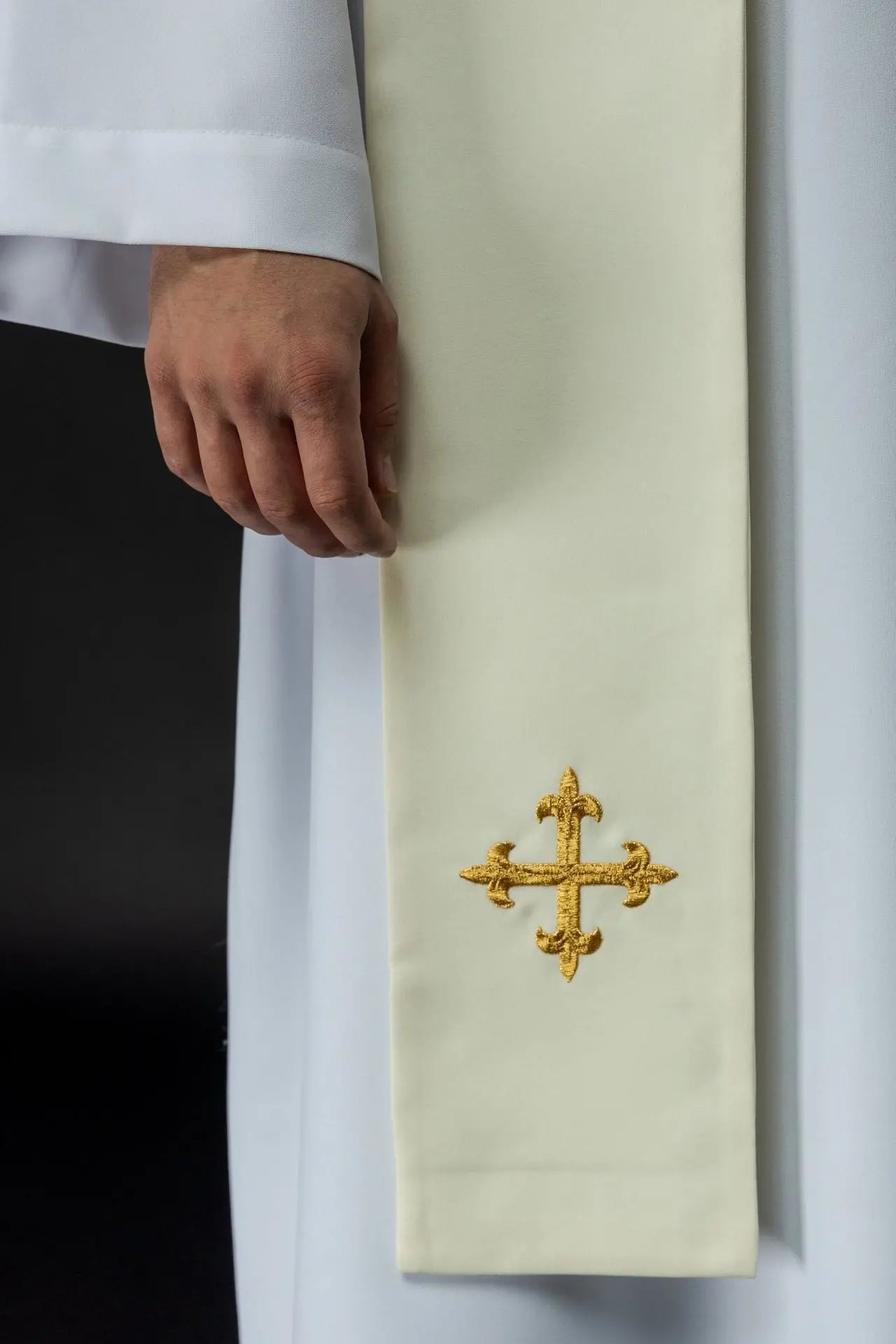 Étole brodée de la croix, IHS et cœur de Jésus-Christ écru