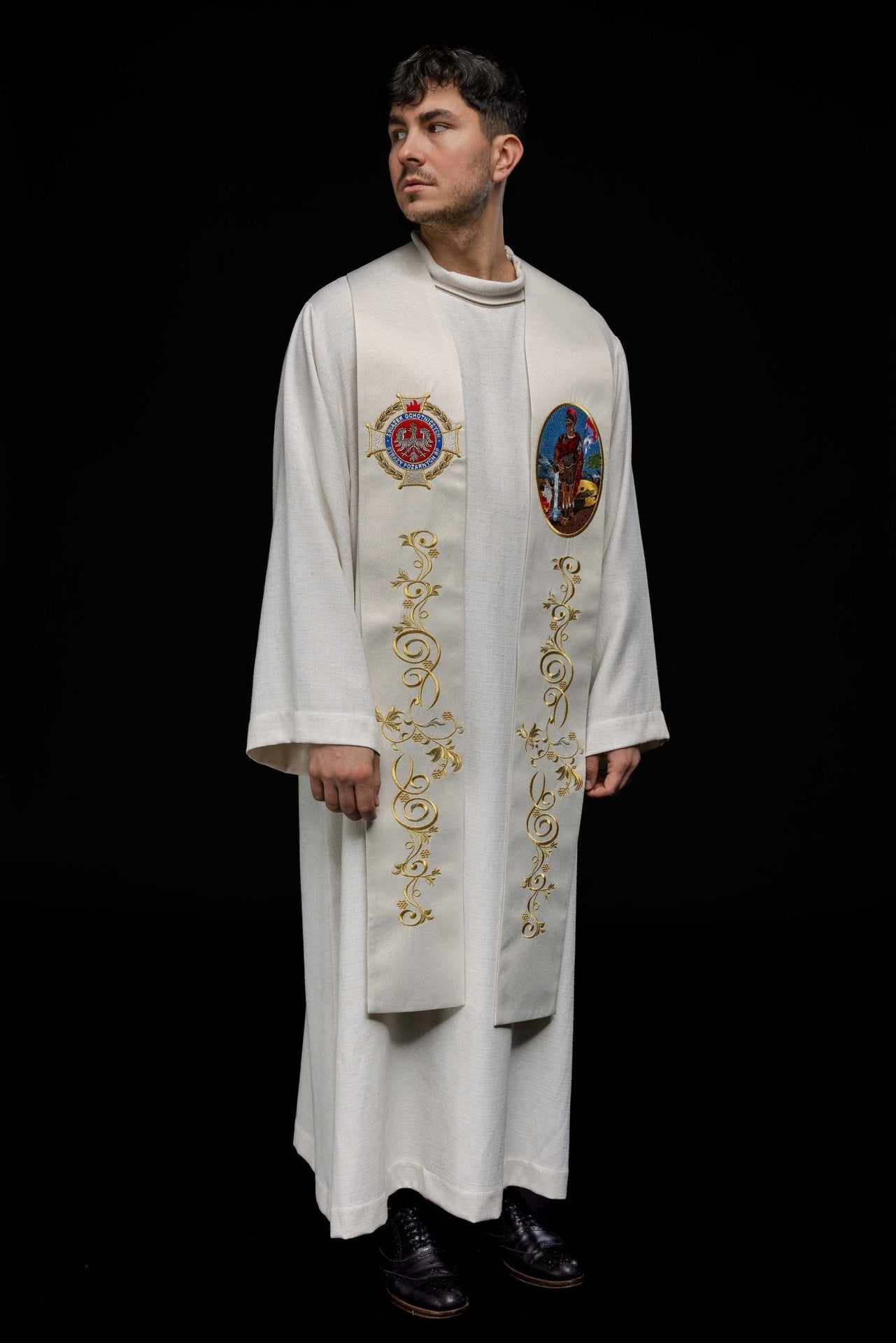 Stuła haftowana z wizerunkiem Świętego Floriana