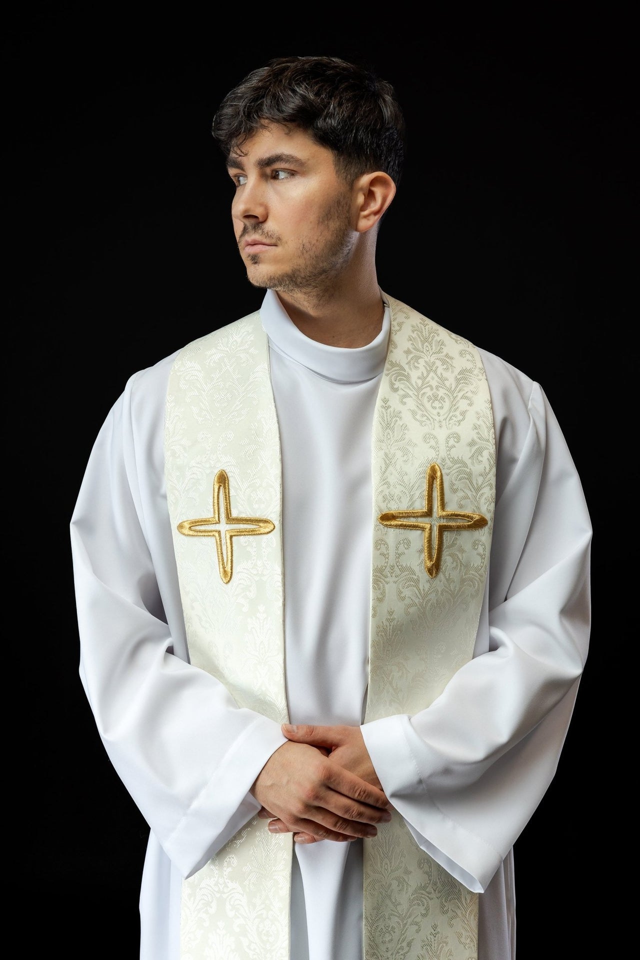 Stuła haftowana żakardowa z motywami krzyży ecru