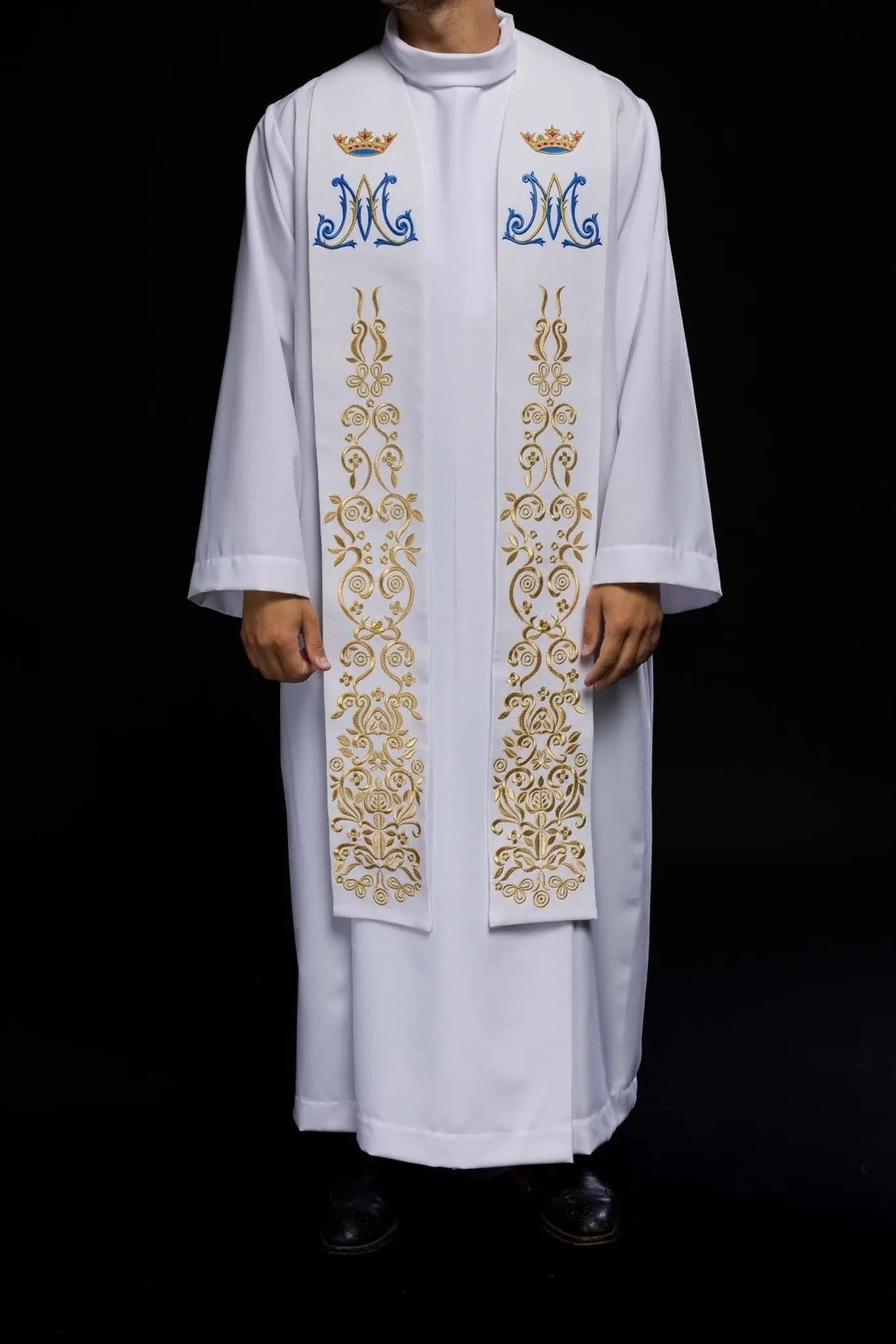 Étola blanche mariale brodée pour prêtre