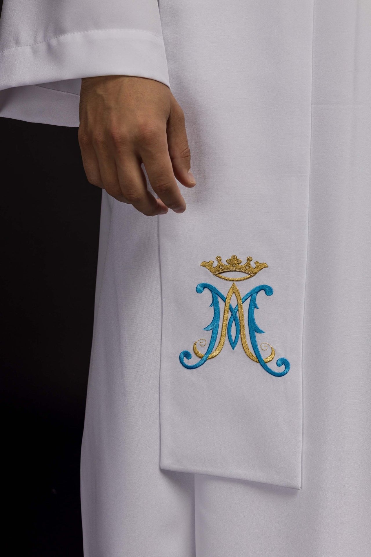 Stuła kapłańska haftowana biała Maryjna