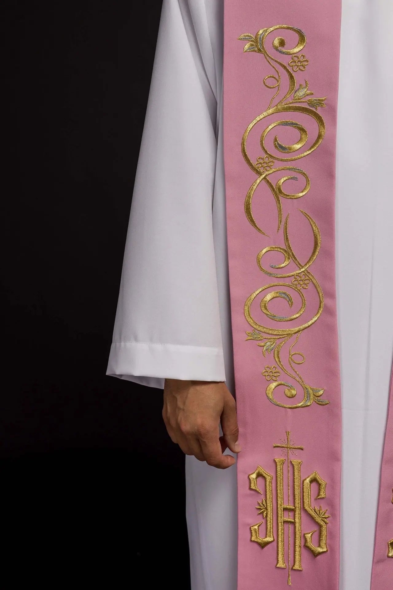 Étola de prêtre brodée IHS rose