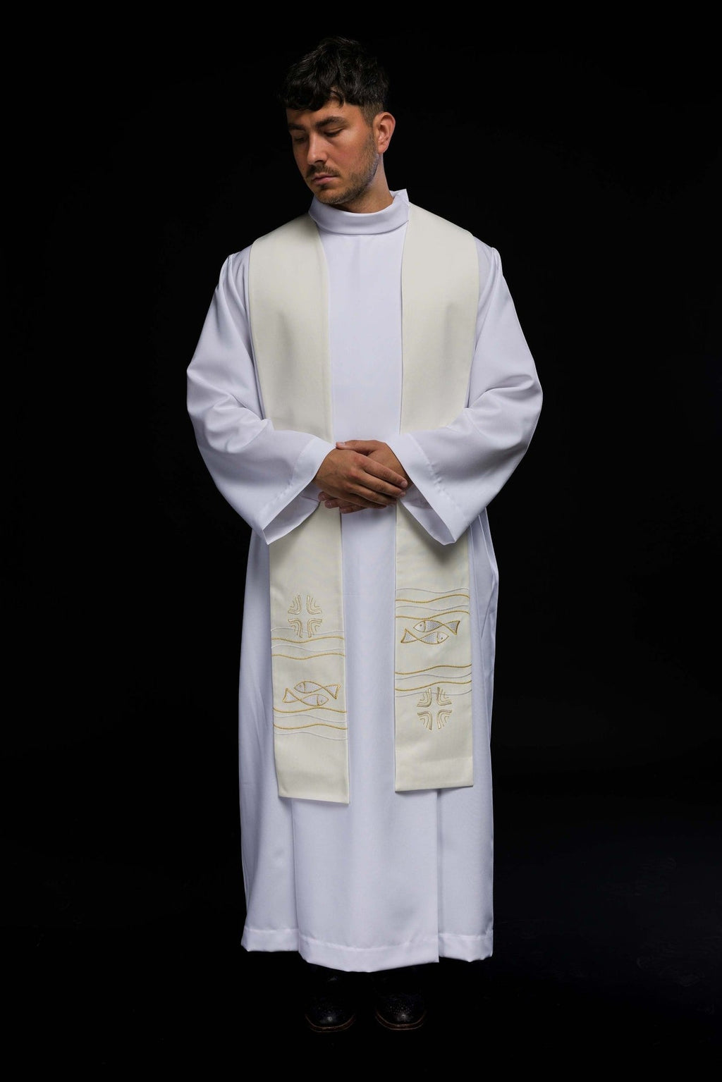Stuła kapłańska haftowana z wzorem Ryb w kolorze ecru