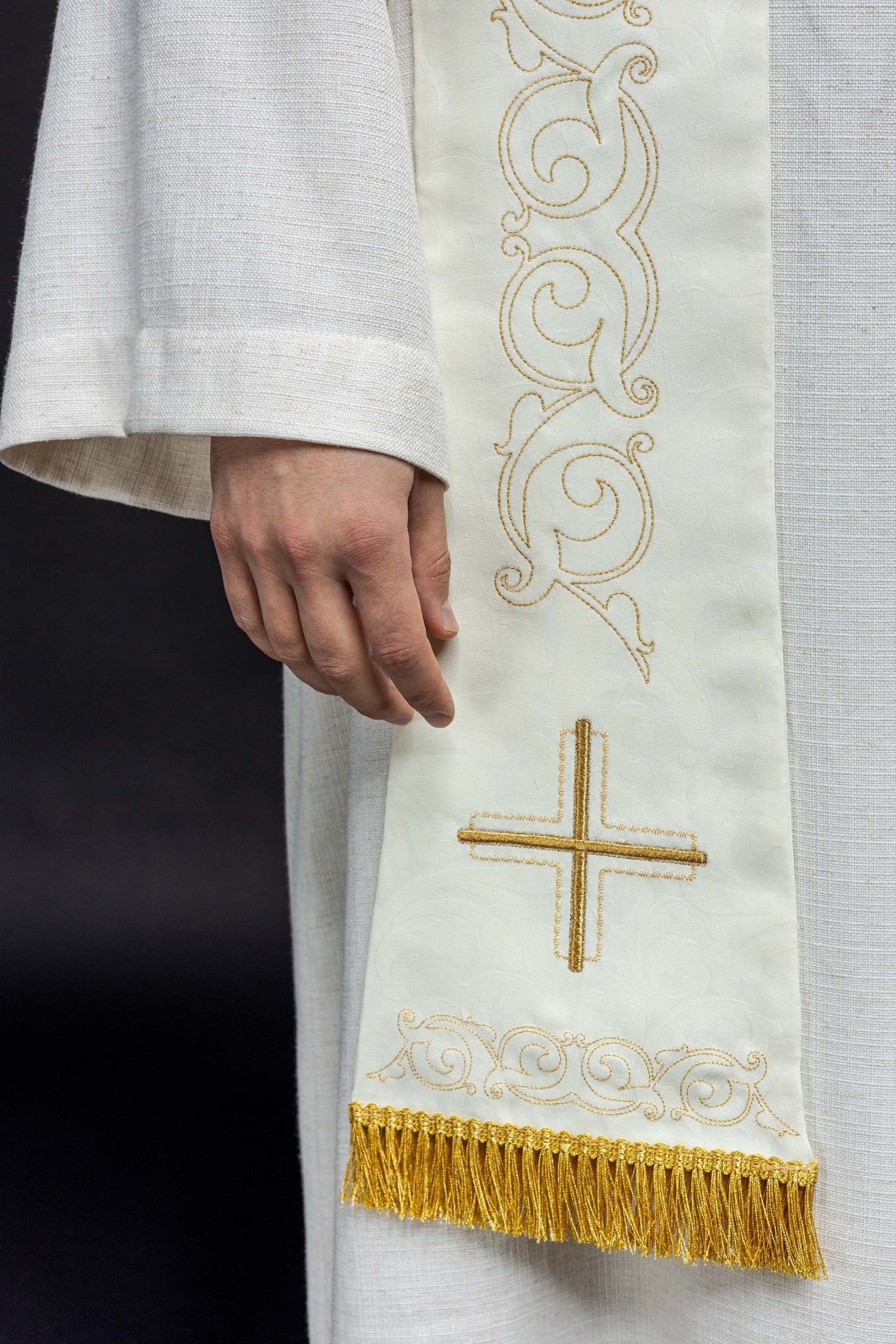 Stuła Rzymska z haftem krzyża