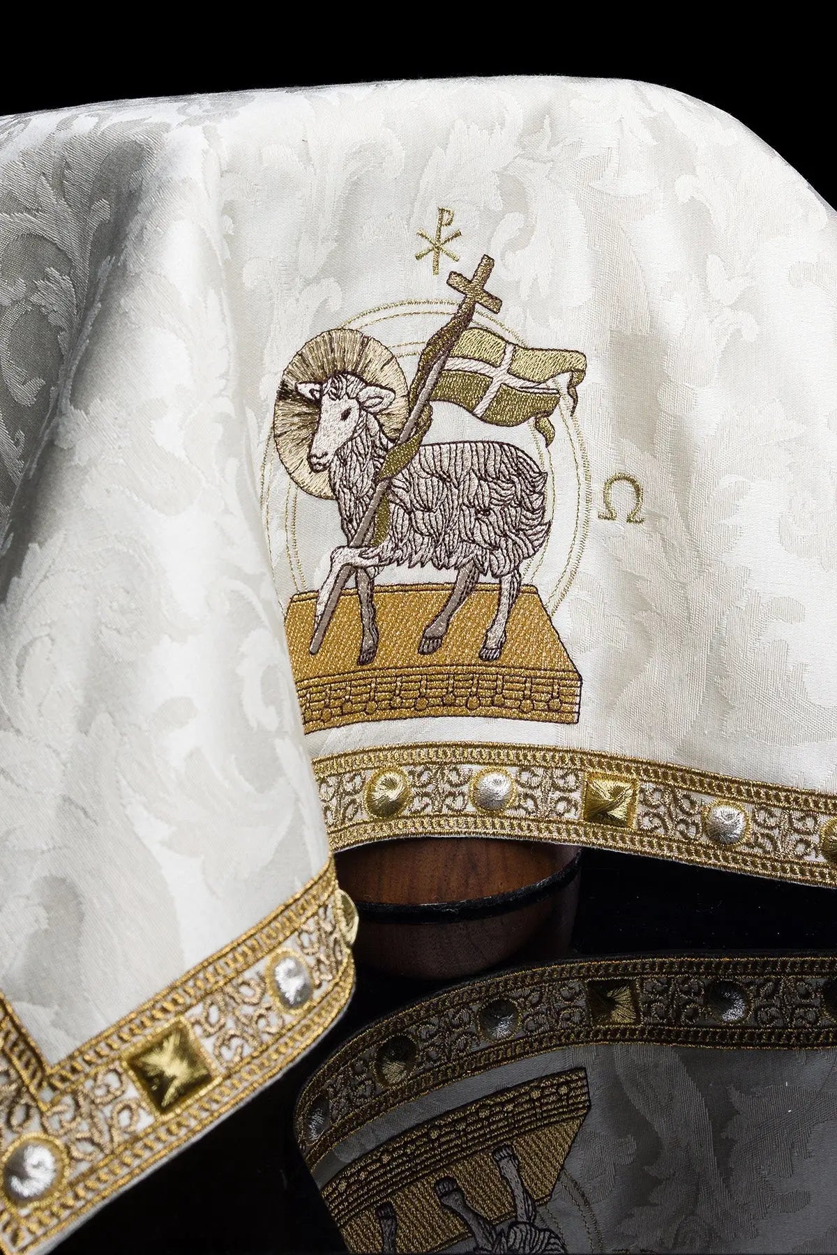 Voile de calice avec broderie de l'Agneau pascal – Jacquard écru