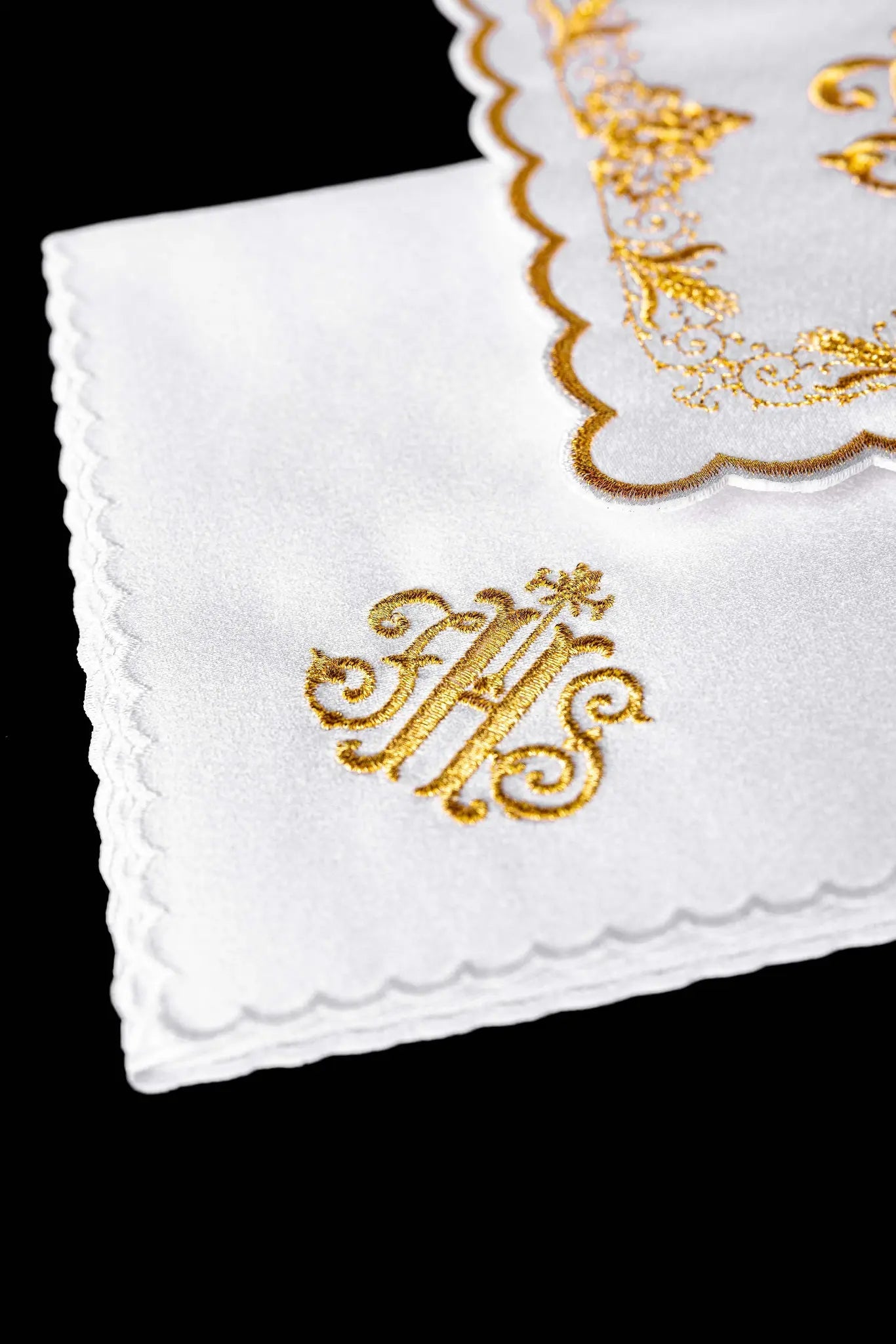 White Embroidered IHS Chalice Linen Set - HAFTINA ATELIER
