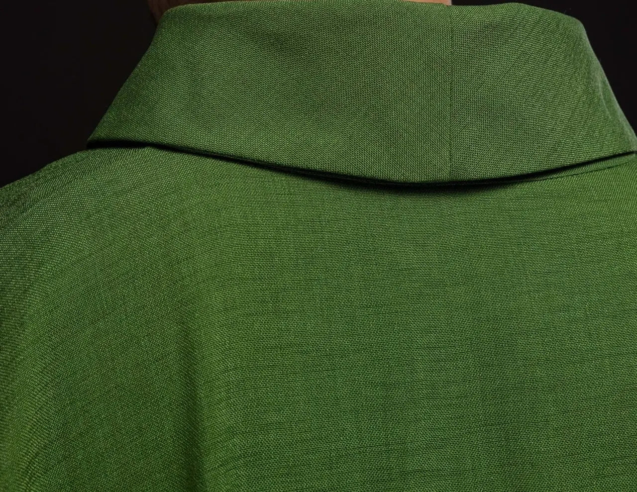 Chasuble verte avec broderie de la Croix